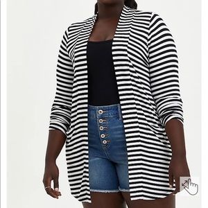 OPEN FRONT CARDIGAN - SUPER SOFT STRIPE BLACK & WHITE - TORRID SIZE 3